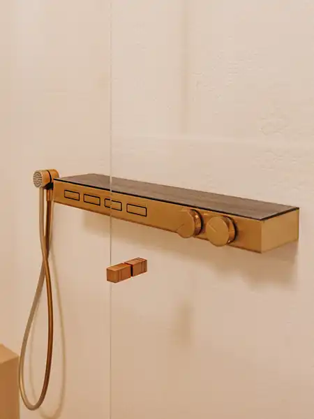 realizzazione bagno marmo BolognaBologna